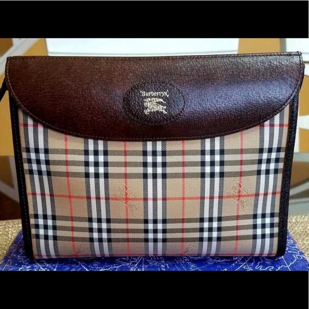 Authentic Vintage Burberry Nova Check Clutch